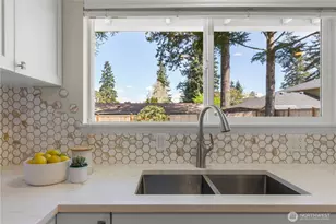2012 168th Ave, Bellevue, WA 98008 - Photo 17