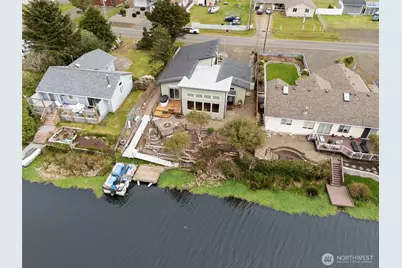 263 Canal Drive NE, Ocean Shores, WA 98569 - Photo 31