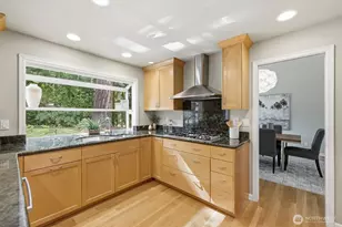 4423 156th Pl SE, Bellevue, WA 98006 - Photo 9