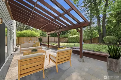 4423 156th Place SE, Bellevue, WA 98006 - Photo 31