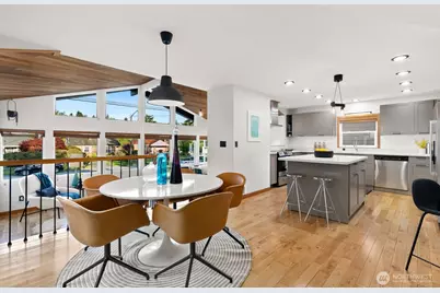 3219 34th Avenue W, Seattle, WA 98199 - Photo 11