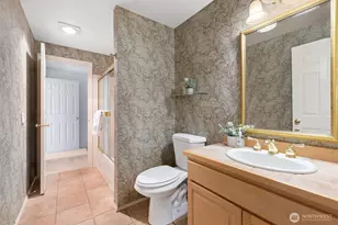 24309 SE 25th St, Sammamish, WA 98075 - Photo 21