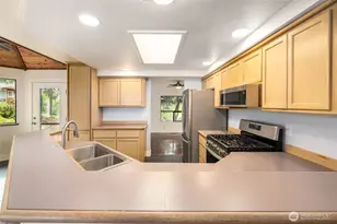 705 N Waugh Rd, Mount Vernon, WA 98273 - Photo 11