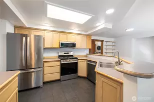 705 N Waugh Rd, Mount Vernon, WA 98273 - Photo 13