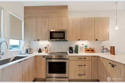 3406 15th Avenue W #C, Seattle, WA 98119 - Photo 11