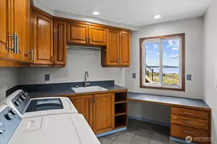 1808 E Lola Beach Ln, Oak Harbor, WA 98277 - Photo 29