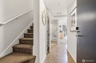 425 Vine St, Seattle, WA 98121 - Photo 5