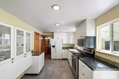 5502 N 42nd Street, Tacoma, WA 98407 - Photo 9