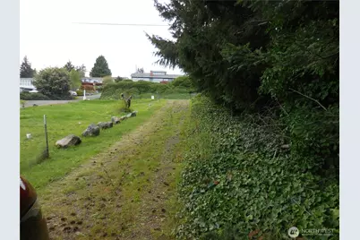 1239 Colchester Drive E, Port Orchard, WA 98366 - Photo 13
