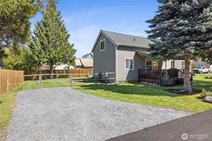 214 Adams Ave S, Eatonville, WA 98328 - Photo 3