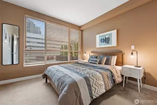 300 110th Ave NE, Bellevue, WA 98004 - Photo 3