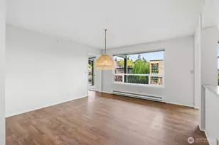 1318 W Barrett St, Seattle, WA 98119 - Photo 11