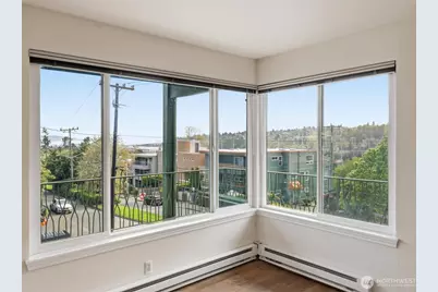 1318 W Barrett Street, Seattle, WA 98119 - Photo 29