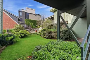 1318 W Barrett St, Seattle, WA 98119 - Photo 39