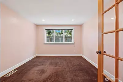 10630 NE 18th Street, Bellevue, WA 98004 - Photo 7