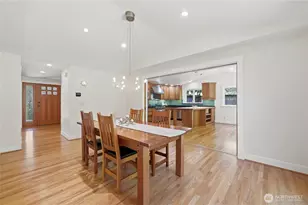 10630 NE 18th St, Bellevue, WA 98004 - Photo 13