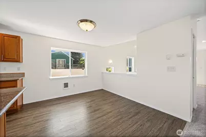 2105 S Sprague, Tacoma, WA 98405 - Photo 11