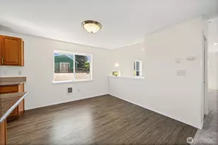 2105 S Sprague, Tacoma, WA 98405 - Photo 11