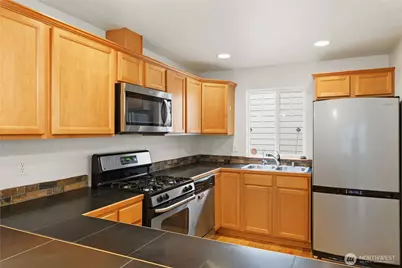 10520 Whitman Avenue N #C, Seattle, WA 98133 - Photo 9