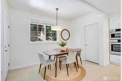 7021 20th Avenue NE, Seattle, WA 98115 - Photo 9