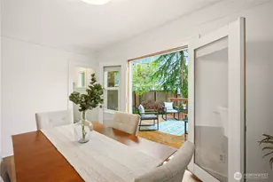 2208 NE 75th St, Seattle, WA 98115 - Photo 13
