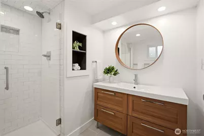 2208 NE 75th Street, Seattle, WA 98115 - Photo 27