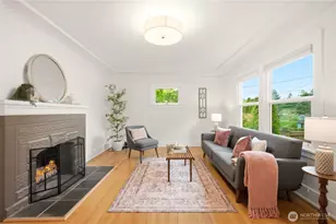 2208 NE 75th St, Seattle, WA 98115 - Photo 3