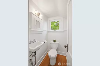 2208 NE 75th Street, Seattle, WA 98115 - Photo 19
