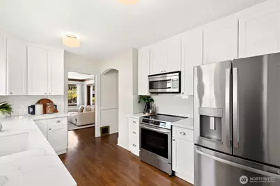 6531 27th Avenue NW, Seattle, WA 98117 - Photo 11