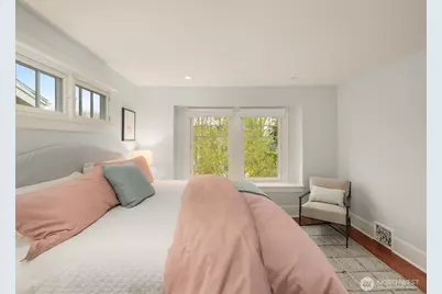 1909 4th Avenue N, Seattle, WA 98109 - Photo 17