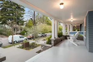 1909 4th Ave N, Seattle, WA 98109 - Photo 3