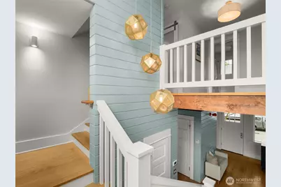1909 4th Avenue N, Seattle, WA 98109 - Photo 15