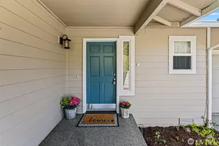 902 NW Leisure Ln, Bremerton, WA 98311 - Photo 3