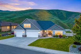2042 Maiden Ln, Wenatchee, WA 98801 - Photo 37