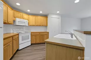2727 Hidden Springs Loop SE, Lacey, WA 98503 - Photo 5