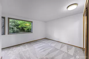 2261 W Lake Sammamish Pkwy SE, Bellevue, WA 98008 - Photo 33