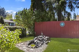 225 74th St SE, Everett, WA 98203 - Photo 3