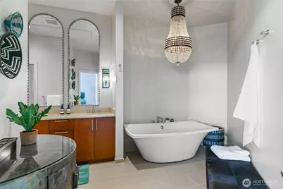 2720 3rd Avenue #PH1, Seattle, WA 98121 - Photo 17