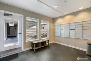 2101 N 55th St, Seattle, WA 98103 - Photo 19