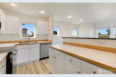 2101 N 55th Street #201, Seattle, WA 98103 - Photo 11