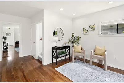 4045 2nd Avenue NE, Seattle, WA 98105 - Photo 9