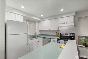 4701 NW Walgren Dr, Silverdale, WA 98383 - Photo 9