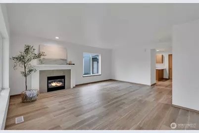 17910 Panorama Boulevard E, Bonney Lake, WA 98391 - Photo 5