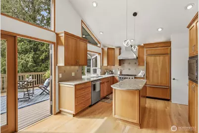 13717 46th Avenue W, Edmonds, WA 98026 - Photo 9
