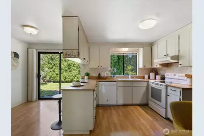 12314 NE 162nd Street, Bothell, WA 98011 - Photo 7