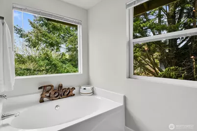 25052 SE 43rd Way, Sammamish, WA 98029 - Photo 19
