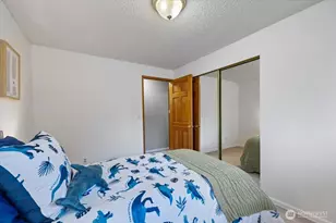 7918 W Glen Dr, Everett, WA 98203 - Photo 13
