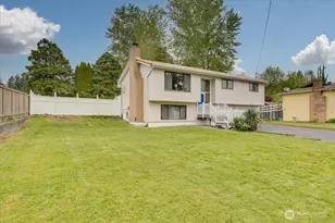 7918 W Glen Dr, Everett, WA 98203 - Photo 31