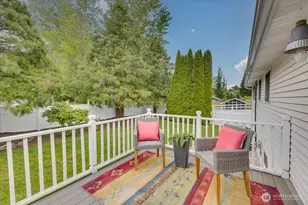 7918 W Glen Dr, Everett, WA 98203 - Photo 23