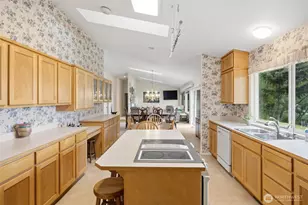 99 W Cross Island Rd, Camano Island, WA 98282 - Photo 11